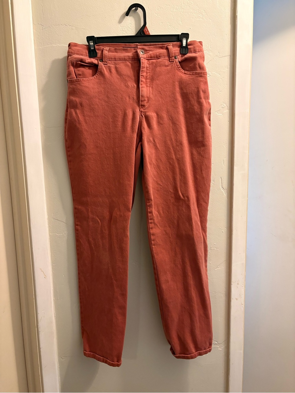 Women’s Slim Straight Coral Jeans